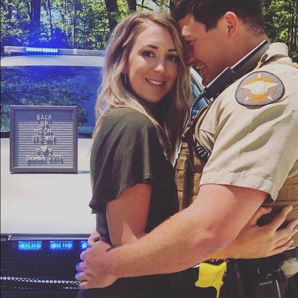 Meet your Posher, Julie - Picture 2 of 2